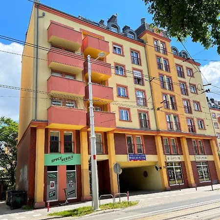Spacerebels Kapsül Otel Wroclaw